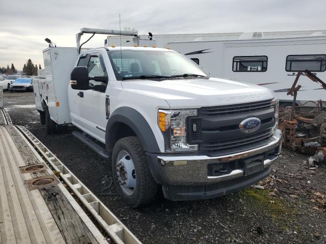 1FD0X5HT7HEB80272 - 2017 FORD F550 SUPER DUTY WHITE photo 4