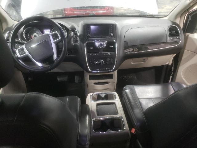 2C4RC1CG4DR662589 - 2013 CHRYSLER TOWN & COU TOURING L SILVER photo 8