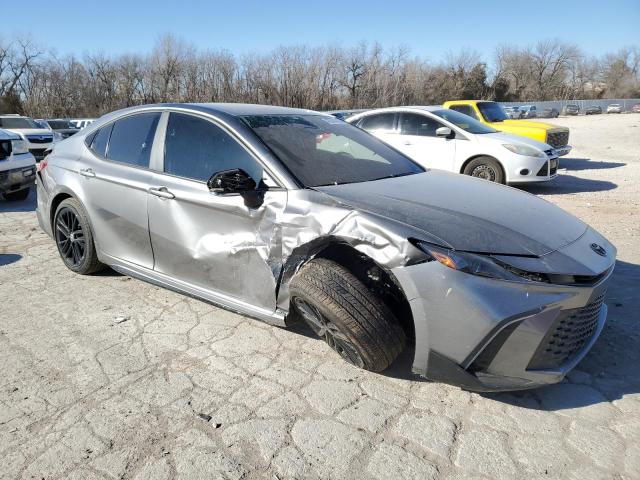 4T1DAACK6SU563112 - 2025 TOYOTA CAMRY XSE SILVER photo 4