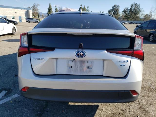 JTDKARFU6L3118562 - 2020 TOYOTA PRIUS L SILVER photo 6