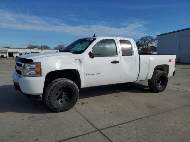 2GCEK19JX71672731 - 2007 CHEVROLET SILVERADO K1500 WHITE photo 1