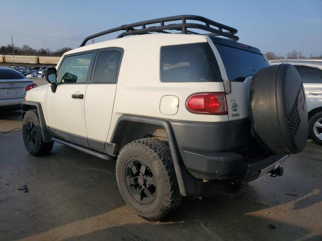 JTEBU11F68K033909 - 2008 TOYOTA FJ CRUISER WHITE photo 2