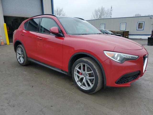 ZASFAKPN9J7B93303 - 2018 ALFA ROMEO STELVIO SPORT Красный фото 4