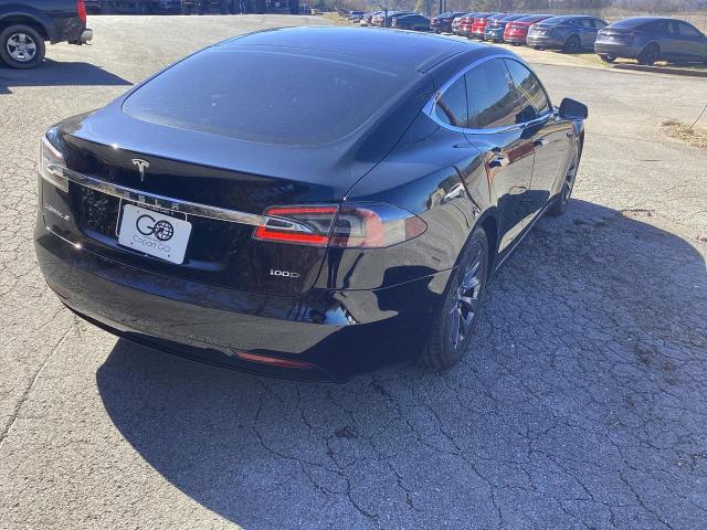 5YJSA1E25HF215876 - 2017 TESLA MODEL S შავი ფოტო 4