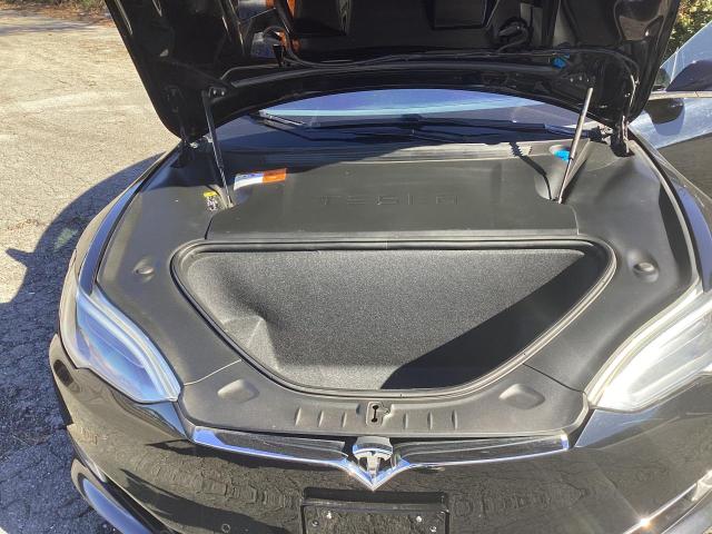 5YJSA1E25HF215876 - 2017 TESLA MODEL S შავი ფოტო 7