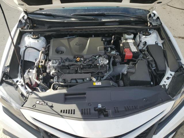 4T1G11AK8PU826157 - 2023 TOYOTA CAMRY SE NIGHT SHADE WHITE photo 11