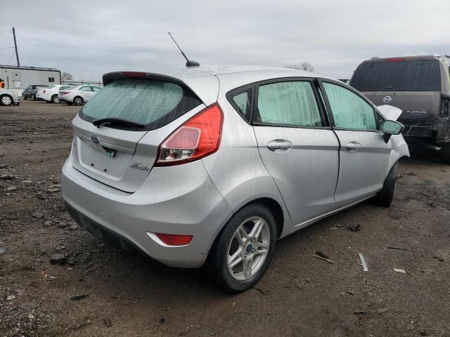 3FADP4EJ2JM101244 - 2018 FORD FIESTA SE SILVER photo 3