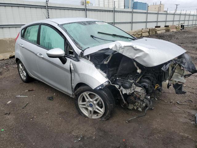 3FADP4EJ2JM101244 - 2018 FORD FIESTA SE SILVER photo 4