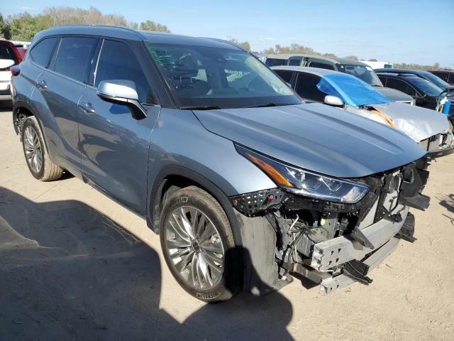 5TDFZRAH3NS097000 - 2022 TOYOTA HIGHLANDER PLATINUM BLUE photo 4