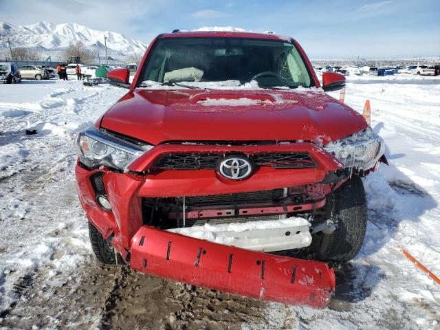 JTEBU5JR7H5463383 - 2017 TOYOTA 4RUNNER SR5/SR5 PREMIUM RED photo 5