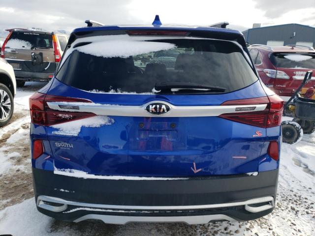 KNDEUCAA2M7216979 - 2021 KIA SELTOS S BLUE photo 6