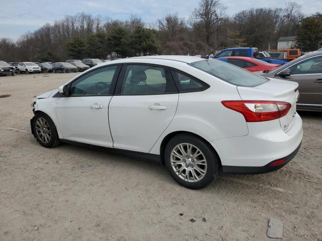 1FAHP3F2XCL178645 - 2012 FORD FOCUS SE WHITE photo 2