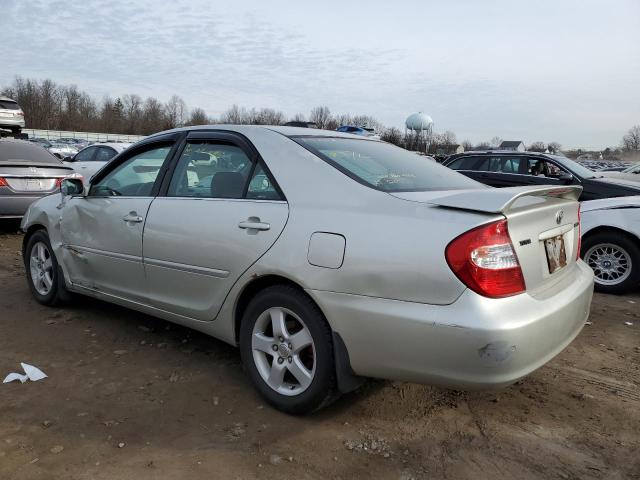 JTDBE32K330163207 - 2003 TOYOTA CAMRY LE SILVER photo 2