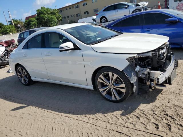 WDDSJ4EB1JN612077 - 2018 MERCEDES-BENZ CLA 250 WHITE photo 4