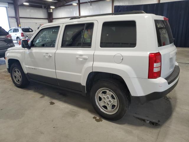 1C4NJPBA3HD145698 - 2017 JEEP PATRIOT SPORT WHITE photo 2