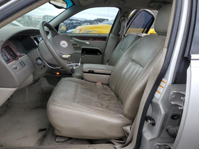 1LNHM81W94Y667838 - 2004 LINCOLN TOWN CAR EXECUTIVE SILVER photo 7