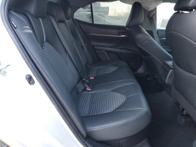 4T1T31AK3RU064559 - 2024 TOYOTA CAMRY SE NIGHT SHADE WHITE photo 10