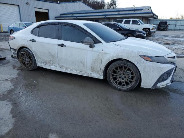 4T1T31AK3RU064559 - 2024 TOYOTA CAMRY SE NIGHT SHADE WHITE photo 4