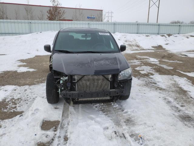 2C4RDGBG3FR509075 - 2015 DODGE GRAND CARA SE GRAY photo 5