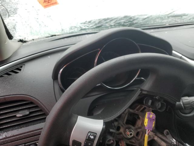 1G1ZC5E02CF207049 - 2012 CHEVROLET MALIBU 1LT WHITE photo 9