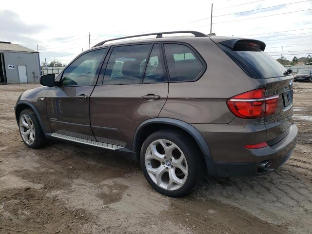 5UXZW0C59BL372062 - 2011 BMW X5 XDRIVE35D TAN photo 2