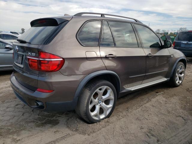 5UXZW0C59BL372062 - 2011 BMW X5 XDRIVE35D TAN photo 3