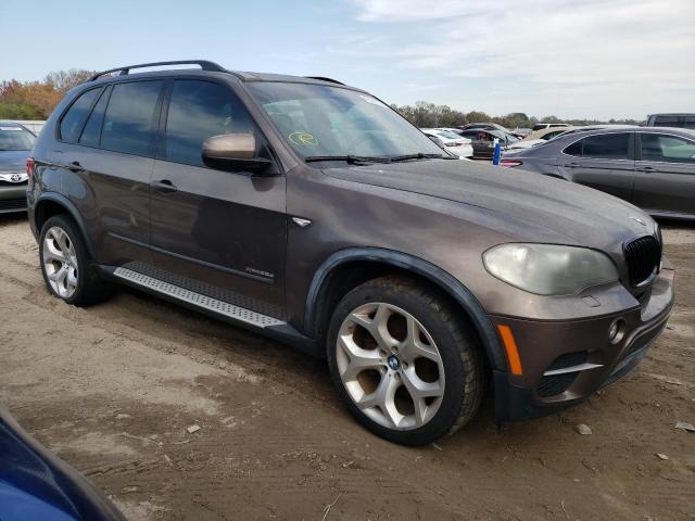 5UXZW0C59BL372062 - 2011 BMW X5 XDRIVE35D TAN photo 4