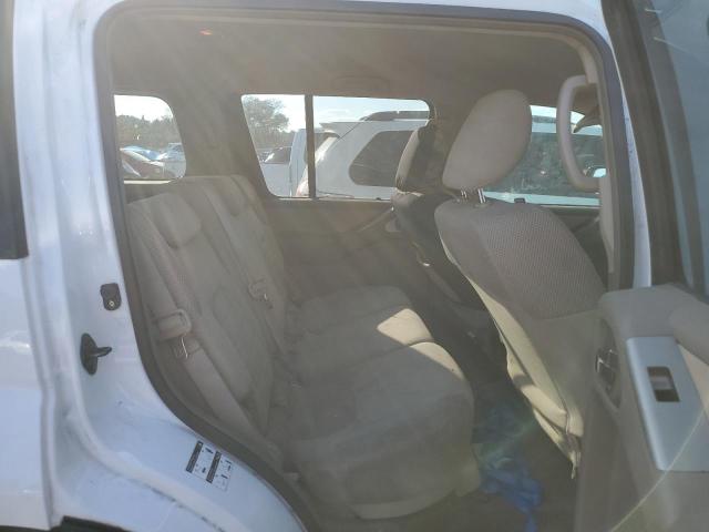 5N1AR1NN9BC617124 - 2011 NISSAN PATHFINDER S WHITE photo 11