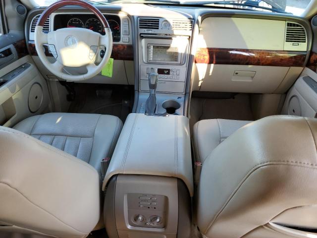 5LMFU27R84LJ21760 - 2004 LINCOLN NAVIGATOR შავი ფოტო 8
