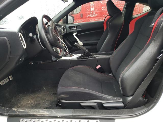 JF1ZNAA16D2722627 - 2013 TOYOTA SCION FR-S WHITE photo 7