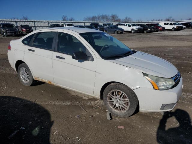 1FAHP35N89W270565 - 2009 FORD FOCUS SE WHITE photo 4