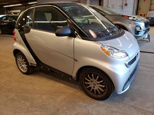 WMEEJ3BA0EK771551 - 2014 SMART FORTWO PURE SILVER photo 4