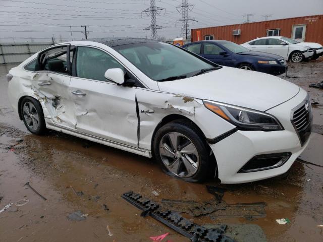 KMHE34L17GA009352 - 2016 HYUNDAI SONATA HYBRID WHITE photo 4