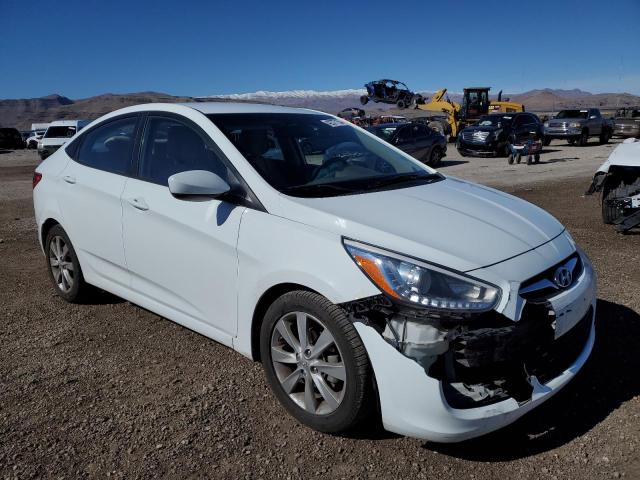 KMHCU4AE0EU747001 - 2014 HYUNDAI ACCENT GLS WHITE photo 4