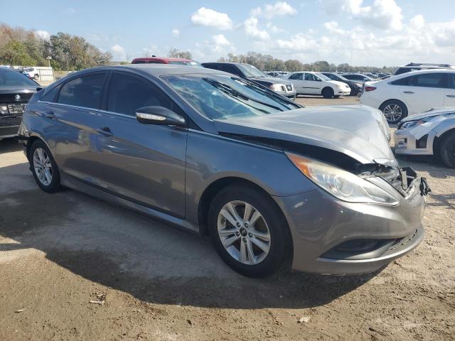 5NPEB4AC7EH900193 - 2014 HYUNDAI SONATA GLS SILVER photo 4