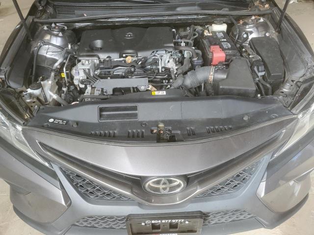 4T1B11HK9JU036695 - 2018 TOYOTA CAMRY L GRAY photo 11