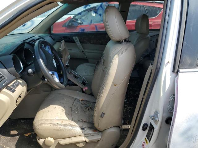 5TDZA3EH8DS042407 - 2013 TOYOTA HIGHLANDER BASE Ақ фото 7