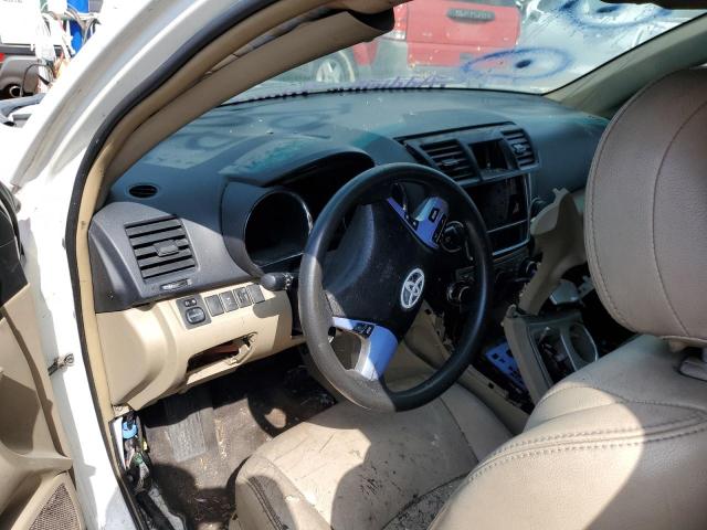 5TDZA3EH8DS042407 - 2013 TOYOTA HIGHLANDER BASE Ақ фото 8