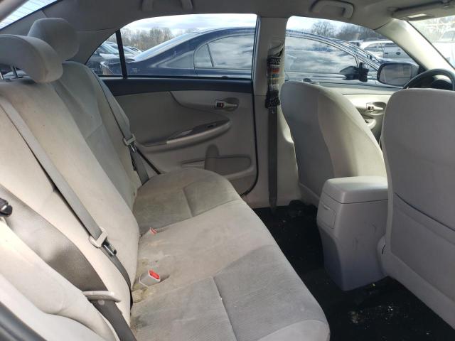 2T1BU4EE4CC843816 - 2012 TOYOTA COROLLA BASE SILVER photo 10