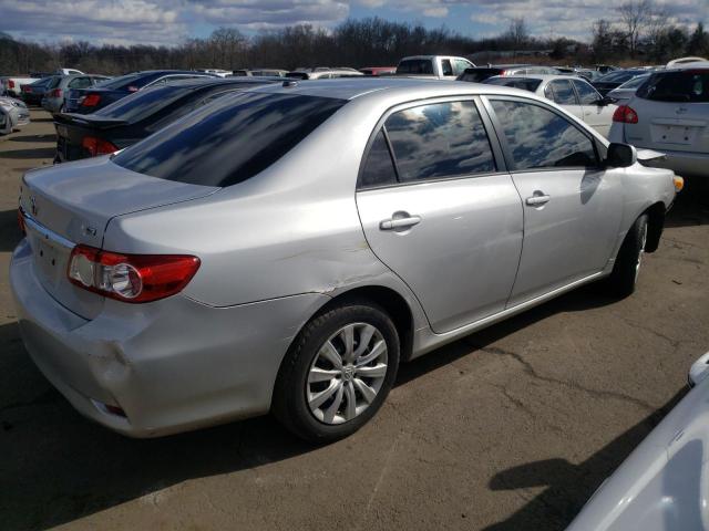 2T1BU4EE4CC843816 - 2012 TOYOTA COROLLA BASE SILVER photo 3