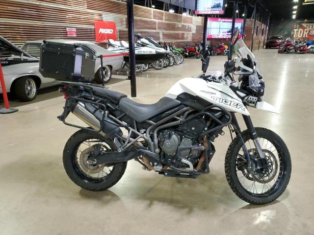 SMTE07BF6JT877870 - 2018 TRIUMPH MOTORCYCLE TIGER 800XCX WHITE photo 1