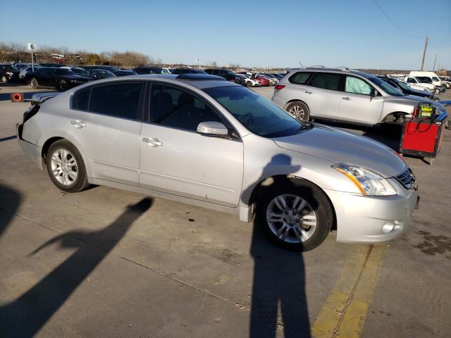 1N4AL2APXBN459356 - 2011 NISSAN ALTIMA BASE SILVER photo 4