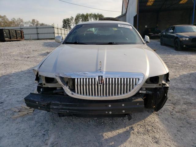 1LNHM81W74Y651363 - 2004 LINCOLN TOWN CAR EXECUTIVE Серебристый фото 5