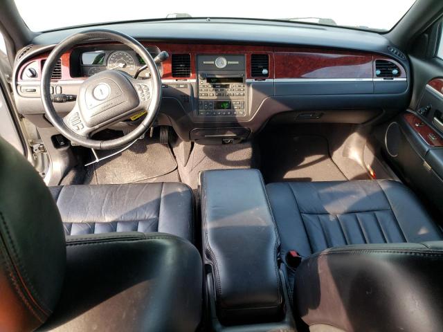 1LNHM81W74Y651363 - 2004 LINCOLN TOWN CAR EXECUTIVE Серебристый фото 8