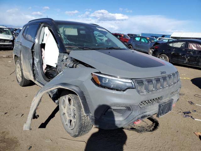 3C4NJDDB8NT188878 - 2022 JEEP COMPASS TRAILHAWK GRAY photo 4