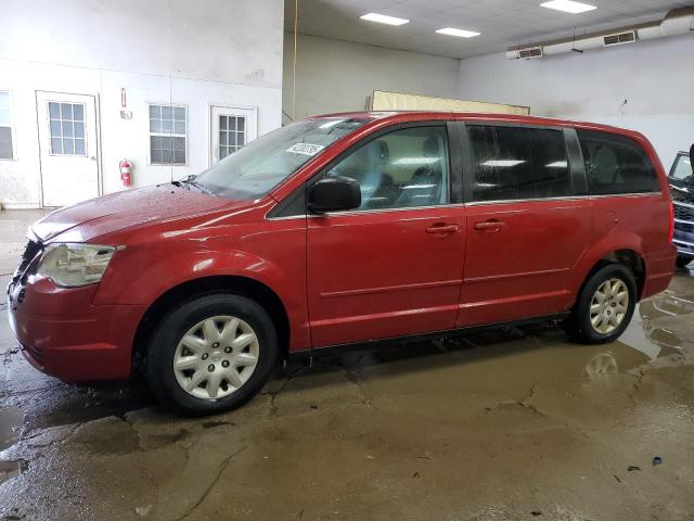 2010 CHRYSLER TOWN & COU LX, 