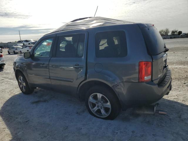 5FNYF3H48CB037734 - 2012 HONDA PILOT EX GRAY photo 2