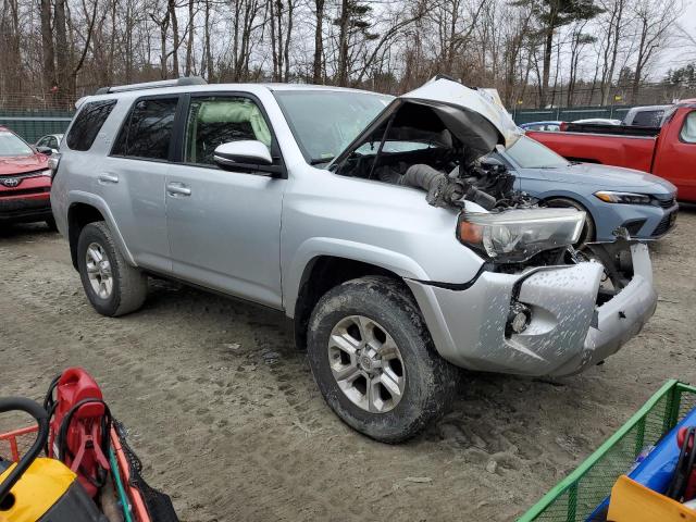 JTEBU5JR0J5590434 - 2018 TOYOTA 4RUNNER SR5/SR5 PREMIUM 银色 照片 4