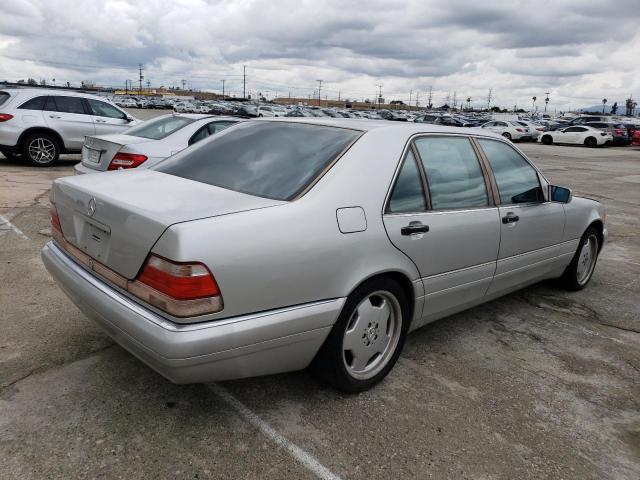 WDBGA43G8XA425545 - 1999 MERCEDES-BENZ S 420 SILVER photo 3