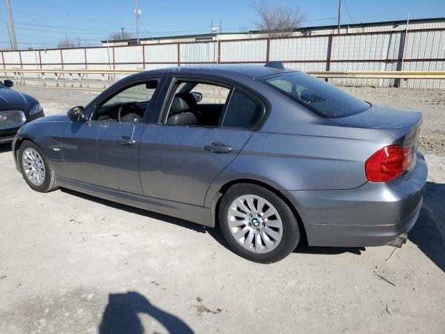 WBAPH77519NL82540 - 2009 BMW 328 I SILVER photo 2